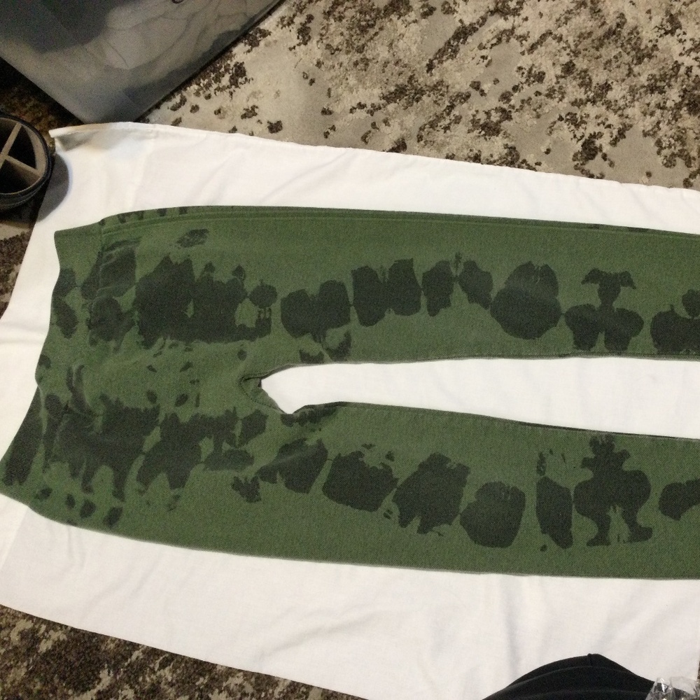 -MX- fit 2 go Green and black leggings Size extra small